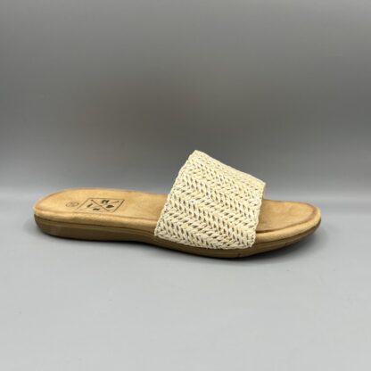 062 Bridge slippers beige