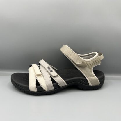 344 Teva sandalen beige