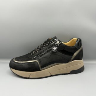 158 Helioform sneakers zwart