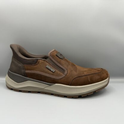 252  Rieker step in loafer cognac