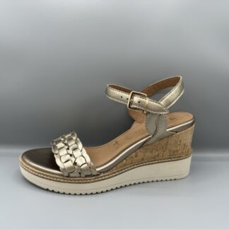 088 Tamaris sleehak sandalen brons