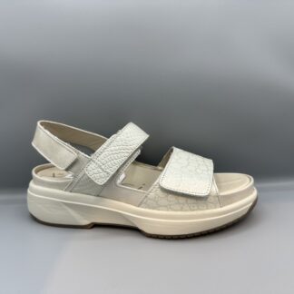117 Xsensible sandalen zilver
