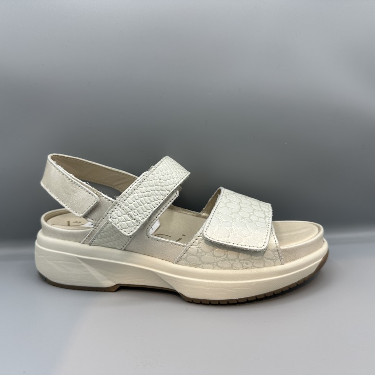 117 Xsensible sandalen zilver
