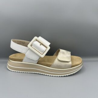 146 Remonte sandalen wit goud