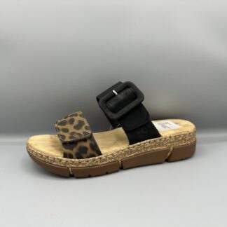 176 Rieker slippers zwart panter