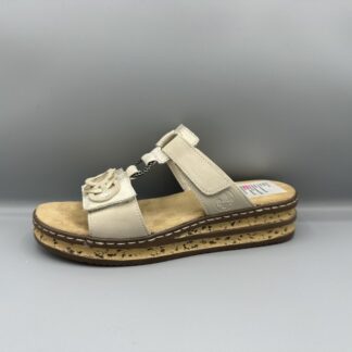 184 Rieker slippers beige goud