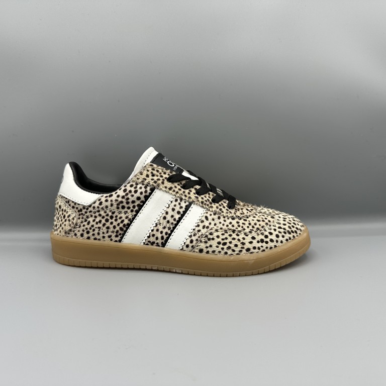 191 Hip sneakers zwart wit stipjes