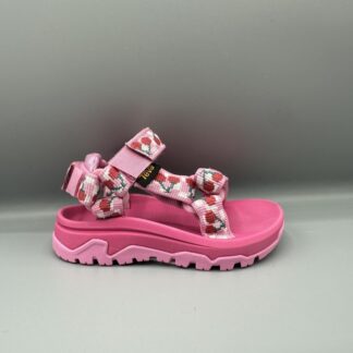 264 Teva sandalen roze kersjes