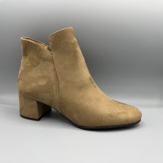 083 Tamaris laarsje beige