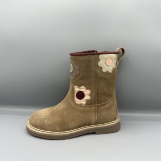 375 Pinocchio laarsje cognac bloemen